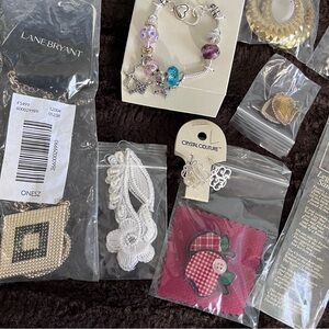 Fashion Jewelry Lot 7 On Original Cards Necklace Bracelet Earrings